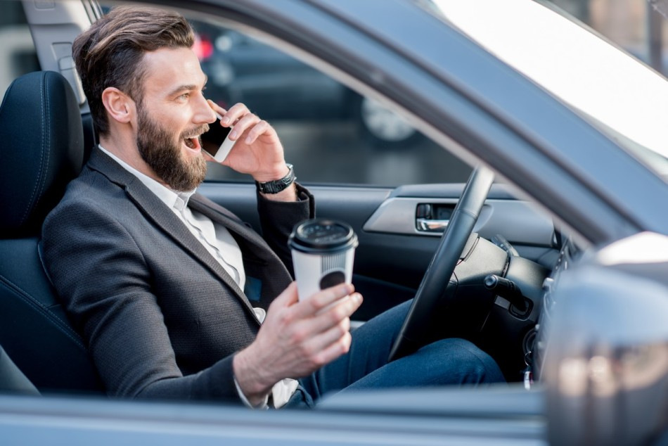Fünf schlechte Fahrgewohnheiten, die Ihre Sicherheit gefährden
