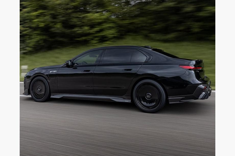BMW 7 Series G70/G71 2022- Bodykit MNSR-Style Carbon Foto 4
