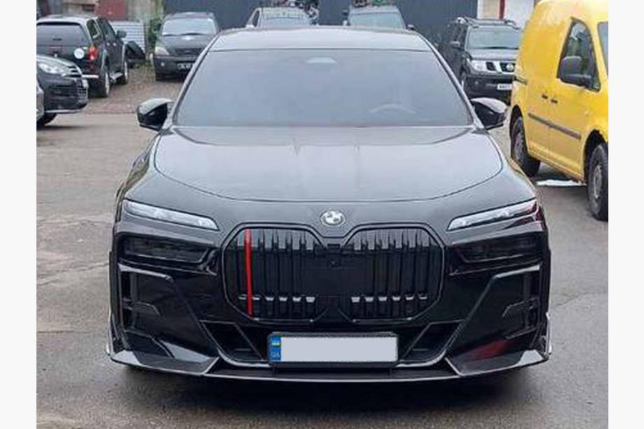 BMW 7 Series G70/G71 2022- Bodykit MNSR-Style Carbon Foto 11