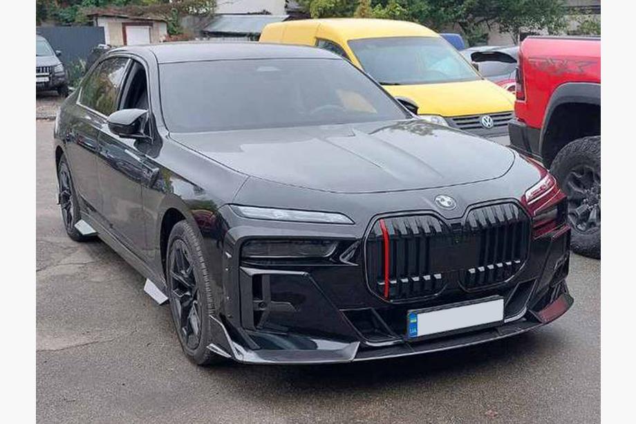 BMW 7 Series G70/G71 2022- Bodykit MNSR-Style Carbon Foto 14