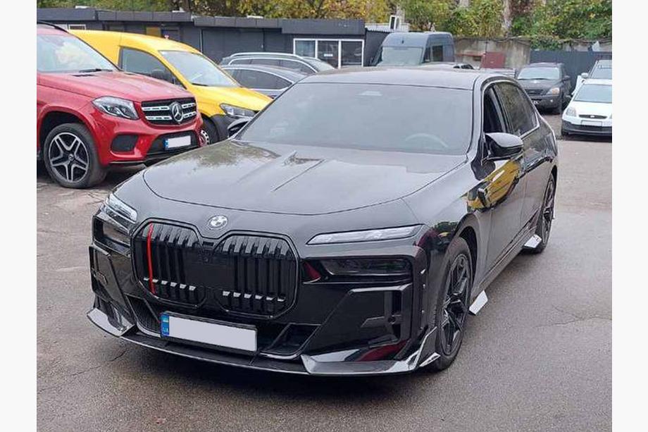 BMW 7 Series G70/G71 2022- Bodykit MNSR-Style Carbon Foto 10