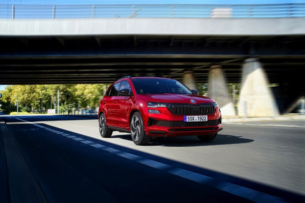 Aktualisierter Skoda Karoq: Stil und Technologie für Stadt und Reise Foto 3