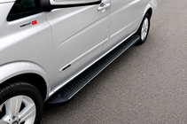 Mercedes Viano 2004-2014 Trittbretter X5-Typ Schwarz (2 Stk, Alu) Foto 1