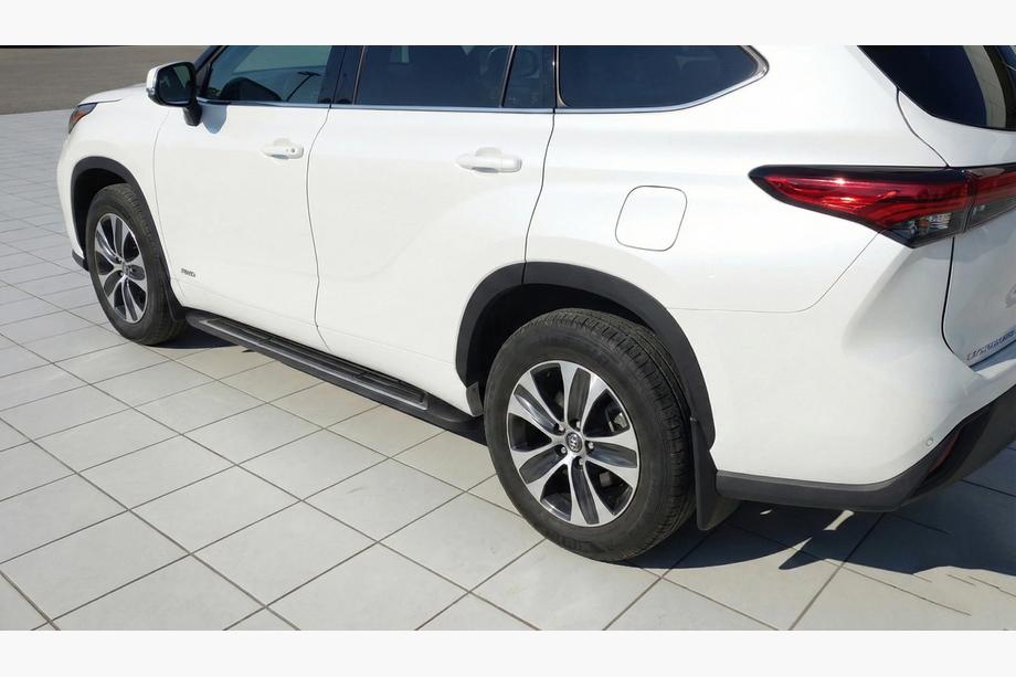 Toyota Highlander 2019- Seitenschweller OEM (2024+, 2 Stk., Aluminium) Image