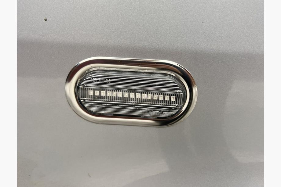 Volkswagen Caddy 2004-2010 Chrom Blenden für Blinker (2 Stk, Edelstahl) Image