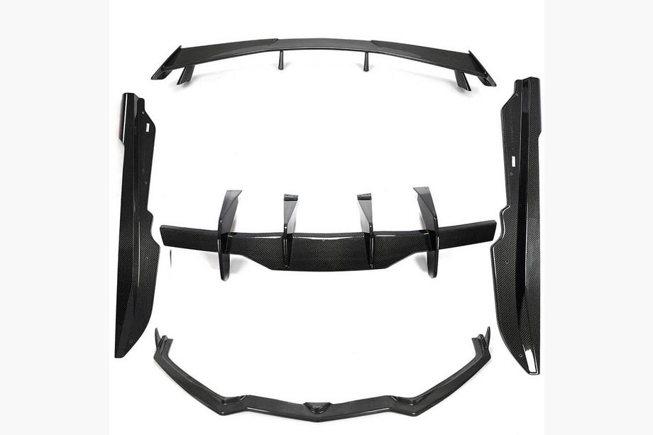 Chevrolet Corvette C8 2019- Bodykit Set (2019-2022, Carbon) Image