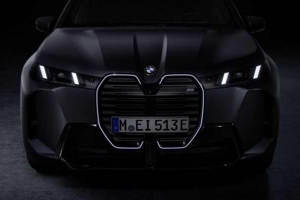 BMW iX M70 Testbericht: Elektro-Power im sportlichen Design