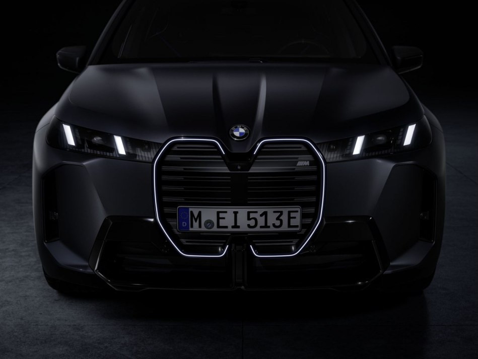 BMW iX M70 Testbericht: Elektro-Power im sportlichen Design