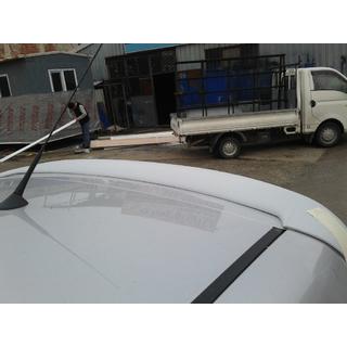 Heckspoiler (grundiert zum Lackieren) Hyundai I-20 2008-2012 Foto 3