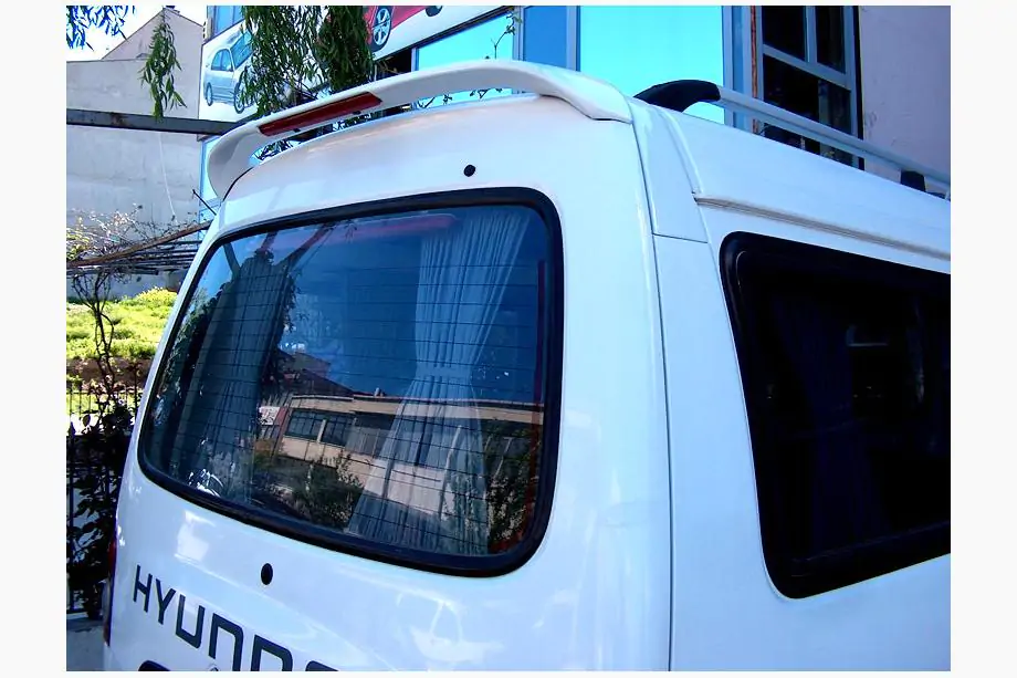 Hyundai H100 Heckspoiler (grundiert zum Lackieren) Image