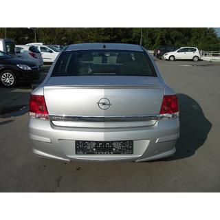 Hintere untere Abdeckung Sedan (grundiert zum Lackieren) Opel Astra H 2004-2013 Foto 3