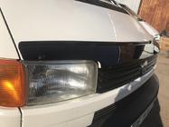 Volkswagen T4 Caravelle/Multivan 1990–2003 Motorhaubenschutz FLY (rechteckige Scheinwerfer) Foto 6