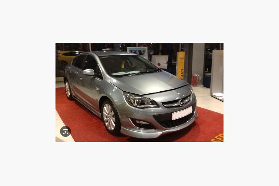 Opel Astra J 2009-2015 Frontuntere Spoilerlippe 2012-2015 (grundiert zum Lackieren) Foto 1