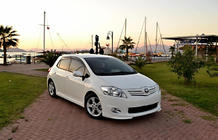 Toyota Auris 2007-2012 Seitenschweller (grundiert zum Lackieren) Foto 1