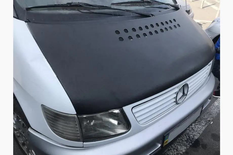 Mercedes Vito W638 1996-2003 Motorhaubenschutzhülle (Kunstleder) Image