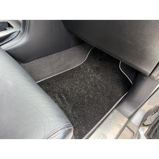 Textil Fußmatten Deluxe (3 Reihen, Schwarz) Nissan Patrol Y62 2010-2024 Foto 3