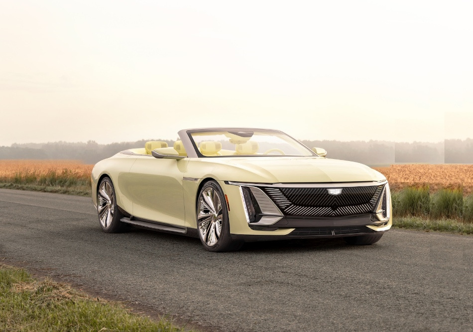 Sollten Sie ein Cabrio kaufen: Vor- und Nachteile eines Autos mit Faltdach