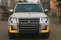 Mitsubishi Pajero Wagon IV 2006-2021 Frontstoßstange LXR Foto 1