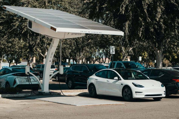 Vor- und Nachteile beim Kauf eines gebrauchten Elektroautos: Lohnt sich das Geld?