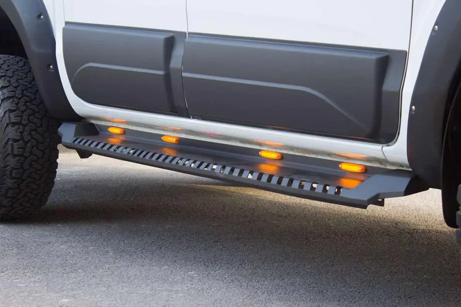Volkswagen Amarok 2022- Seitenstufen Dakar V1 mit LED (2 Stk, Metall) Image
