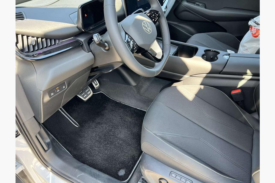 Volkswagen ID. UNYX 2024- Textil Fußmatten Deluxe (Schwarz) Image