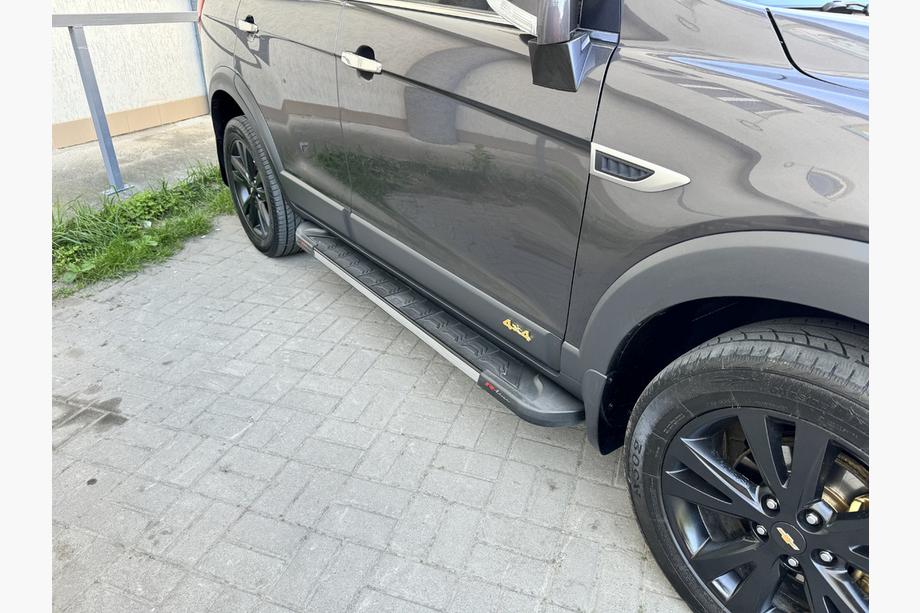 Chevrolet Captiva 2006-2019 Seitenschweller RedLine V1 (2 Stk., Aluminium) Image