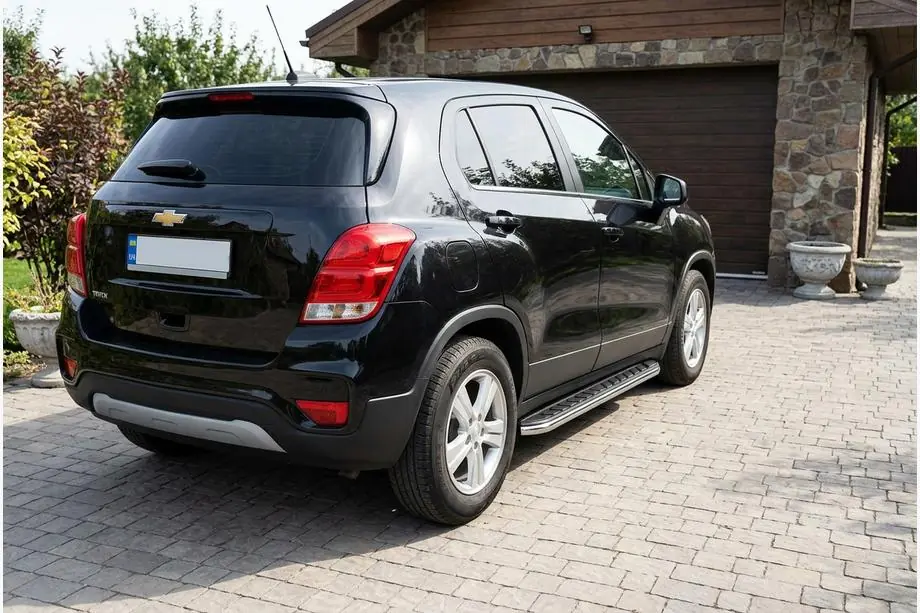 Chevrolet Trax 2012-2023 Trittbretter Maydos V1 (2 Stk., Aluminium & Edelstahl) Image
