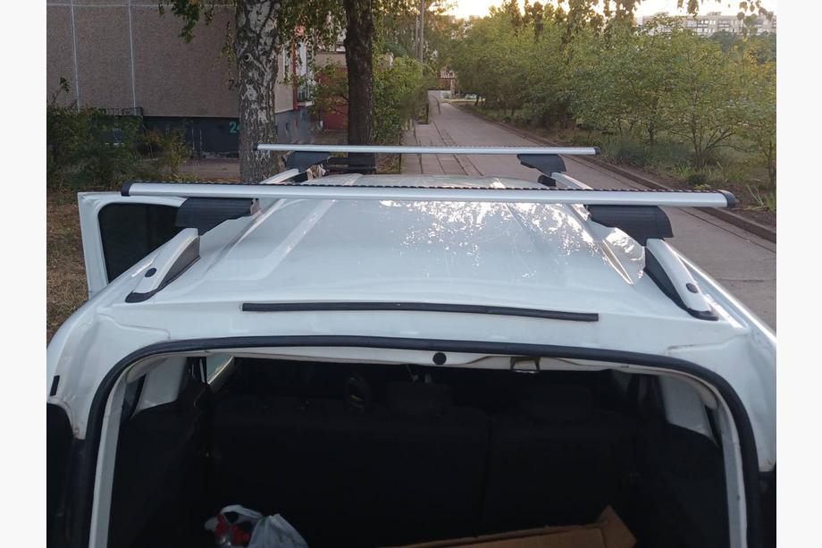 Renault Dokker 2013-2022 Dachträger Querträger für normale Reling abschließbar Wizard V1 (2 Stk) 125 cm, Grau Foto 3