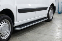 Citroen Jumpy 2007–2017 Seitenschweller Tayga Grey (2 Stk., Aluminium) Foto 1