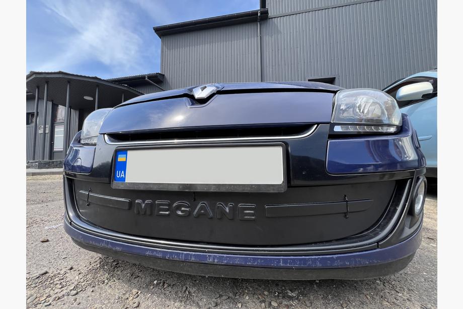 Renault Megane III 2009-2016 Winterabdeckung für Kühlergrill (2009-2013, unten) Foto 5