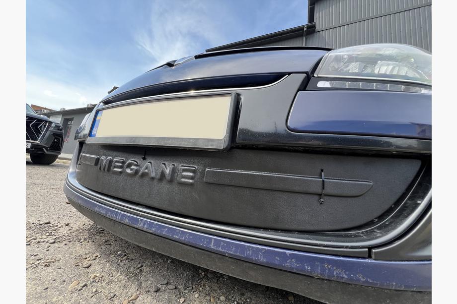 Renault Megane III 2009-2016 Winterabdeckung für Kühlergrill (2009-2013, unten) Foto 7