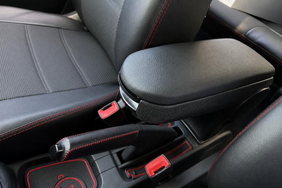Volkswagen Polo 2010-2017 Armlehne V-1 Niken Luxury Image