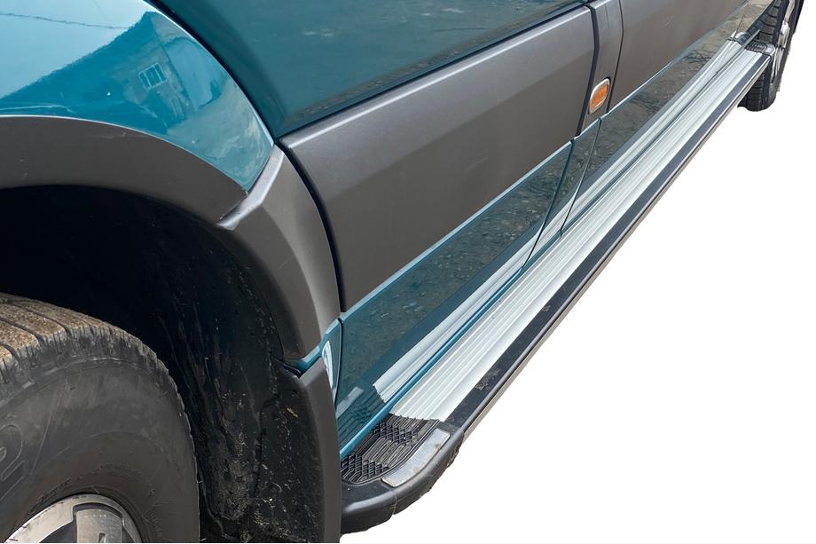 Mercedes Sprinter W906 2006–2018 Trittbretter Rainbow (2 Stk., Aluminium) Image
