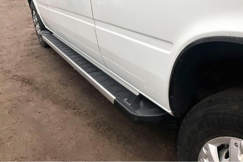 Mercedes Sprinter W901/902/903/904/905 1995–2006 Seitenschweller RedLine V1 (2 Stk., Aluminium) Image
