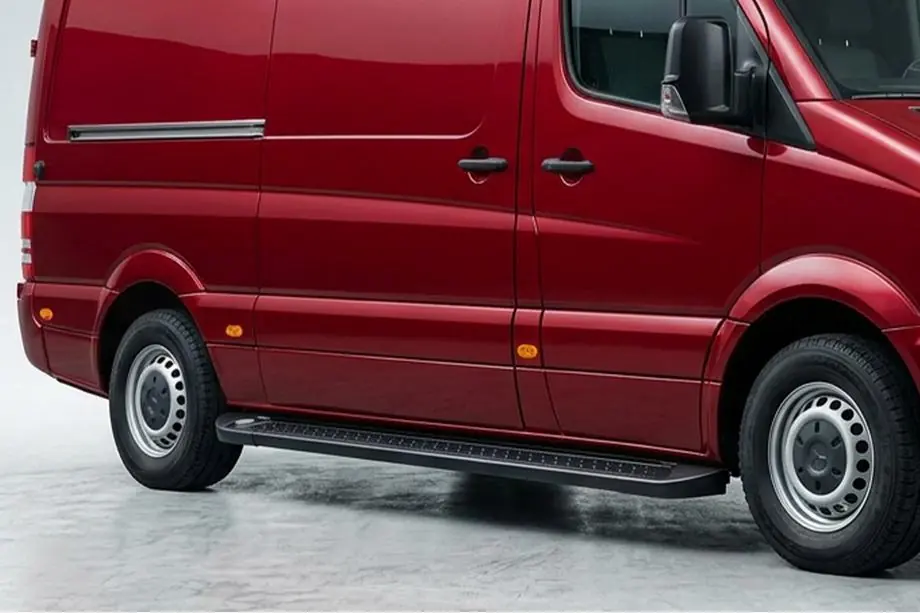 Volkswagen Crafter 2006-2016 Trittbretter Allmond Black (2 Stk., Aluminium) Image