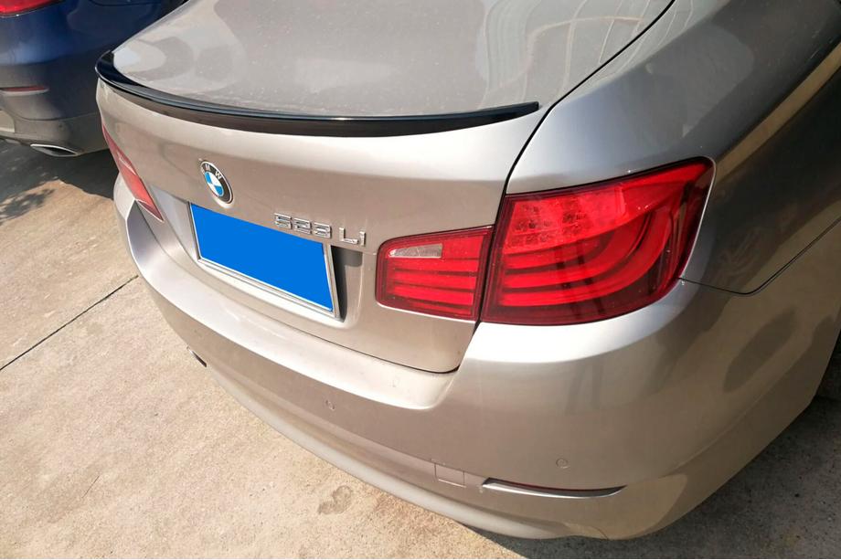 BMW 5 Series F10/F11 2010–2016 Heckspoiler OEM-Style (für F10, Schwarz Glanz) Image