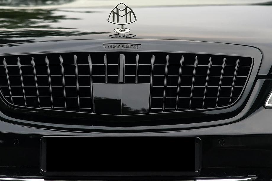 Mercedes S-class W221 2005-2013 Maybach Kühlergrill Black (2009-2013) Image