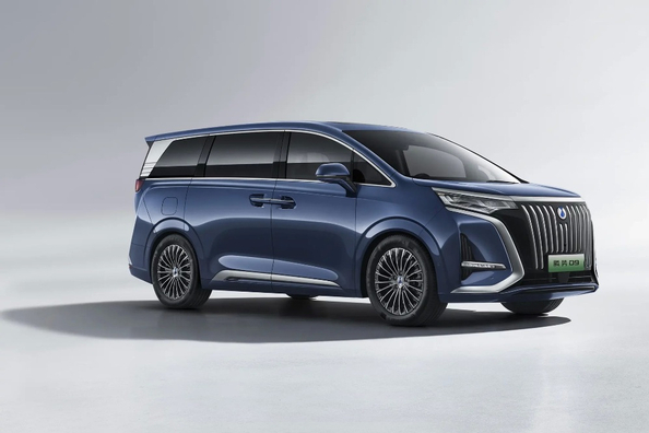 Denza D9 EV im Test: Ein luxuriöser Elektro-Minivan