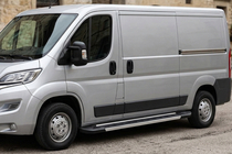 Fiat Ducato 2006-2025 Seitenschweller RedLine V1 (2 Stk., Aluminium) Foto 1