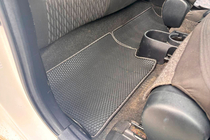 Toyota Yaris 2010-2020 Gummimatten Carsuit DVS (Schwarz) Foto 3