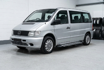 Mercedes Vito W638 1996-2003 Trittbretter Rainbow (2 Stk., Aluminium) Foto 1