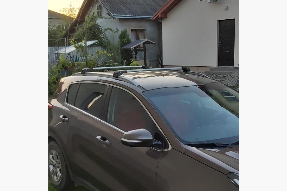 Kia Sportage 2015-2021 Dachträger (Querträger) für integrierte Reling abschließbar WingCarrier V2 (2 Stk) Schwarz Foto 17