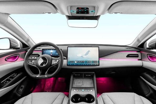 Testbericht zum Kombi BYD Seal 06 Travel DM-i: Technische Daten, Ausstattung, Fotos Foto 4
