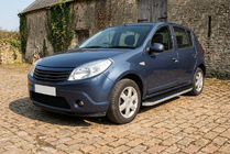 Renault Sandero 2007-2013 Seitenschweller Tayga Grey (2 Stk., Aluminium) Foto 1
