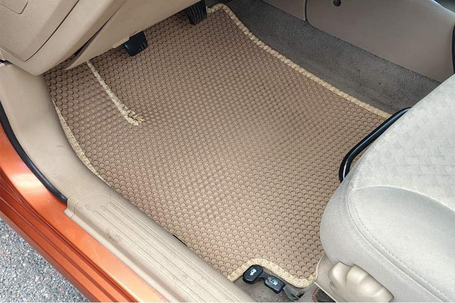 Chevrolet Aveo T250 2005-2011 Gummimatten Carsuit (Beige) Foto 1