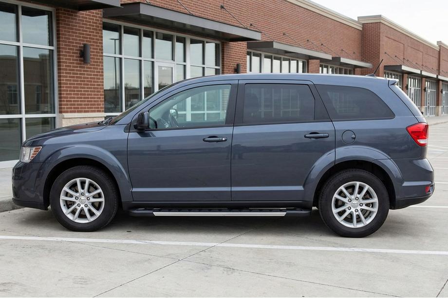 Fiat Freemont 2011-2016 Seitenschweller RedLine V1 (2 Stk., Aluminium) Image