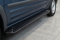 Ford Connect 2010-2013 Trittbretter Allmond Black (2 Stk., Aluminium) Foto 2