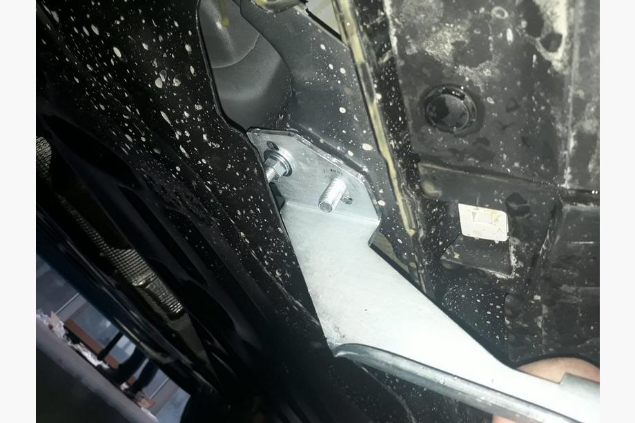 Ford Kuga/Escape 2013-2019 Seitenschweller Line (2 Stk., Aluminium) Mit Zierleisten an den Türen Foto 13