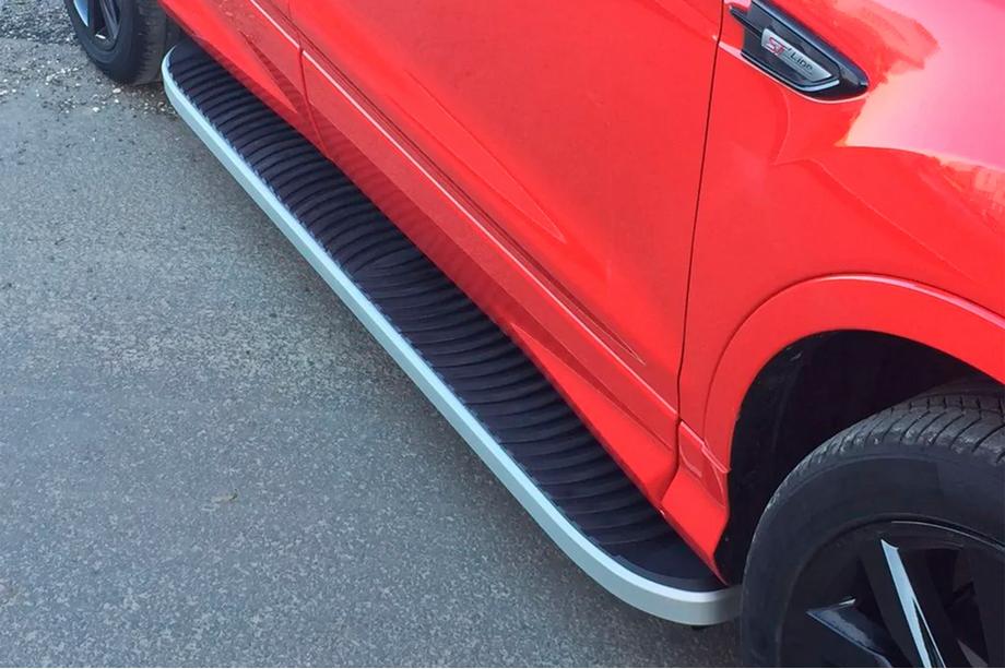 Ford Kuga/Escape 2013-2019 Seitenschweller Tayga Grey (2 Stk., Aluminium) Mit Zierleisten an den Türen Foto 7