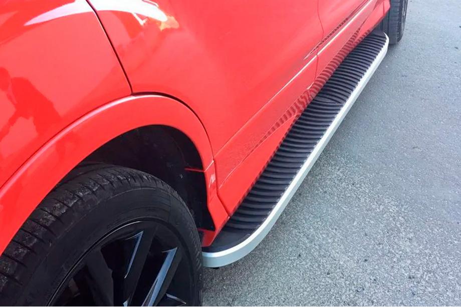 Ford Kuga/Escape 2013-2019 Seitenschweller Tayga Grey (2 Stk., Aluminium) Mit Zierleisten an den Türen Foto 8